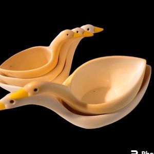 Measuring swam cups collectible antique